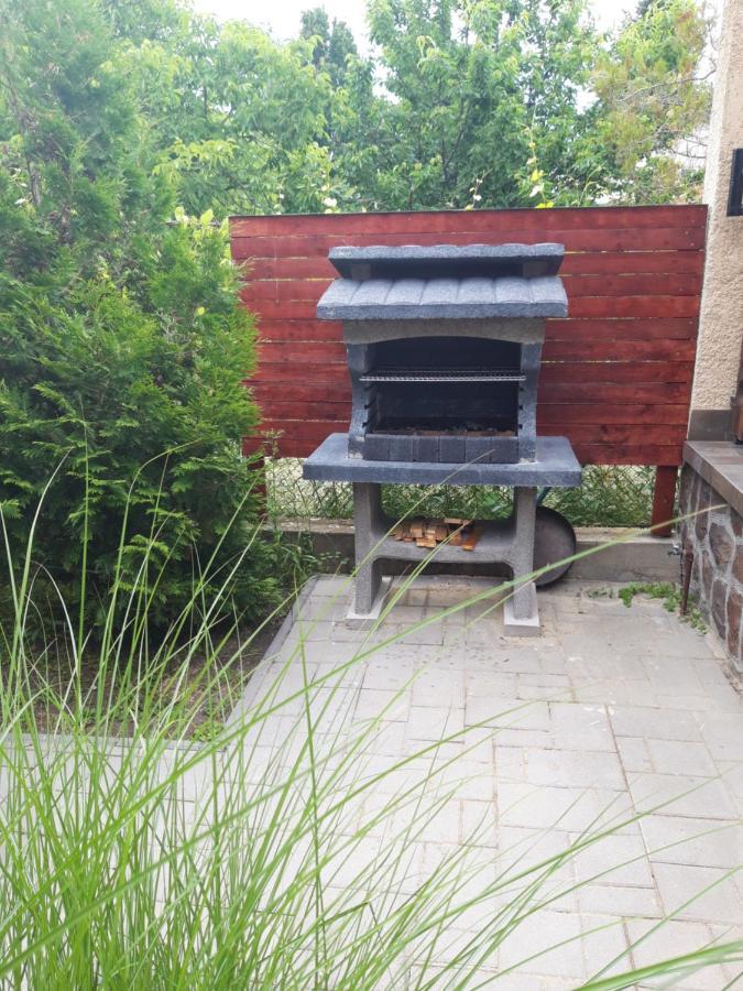Arany Apartman Zsory Mezőkövesd Buitenkant foto