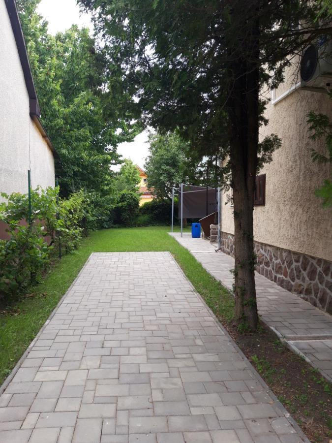 Arany Apartman Zsory Mezőkövesd Buitenkant foto