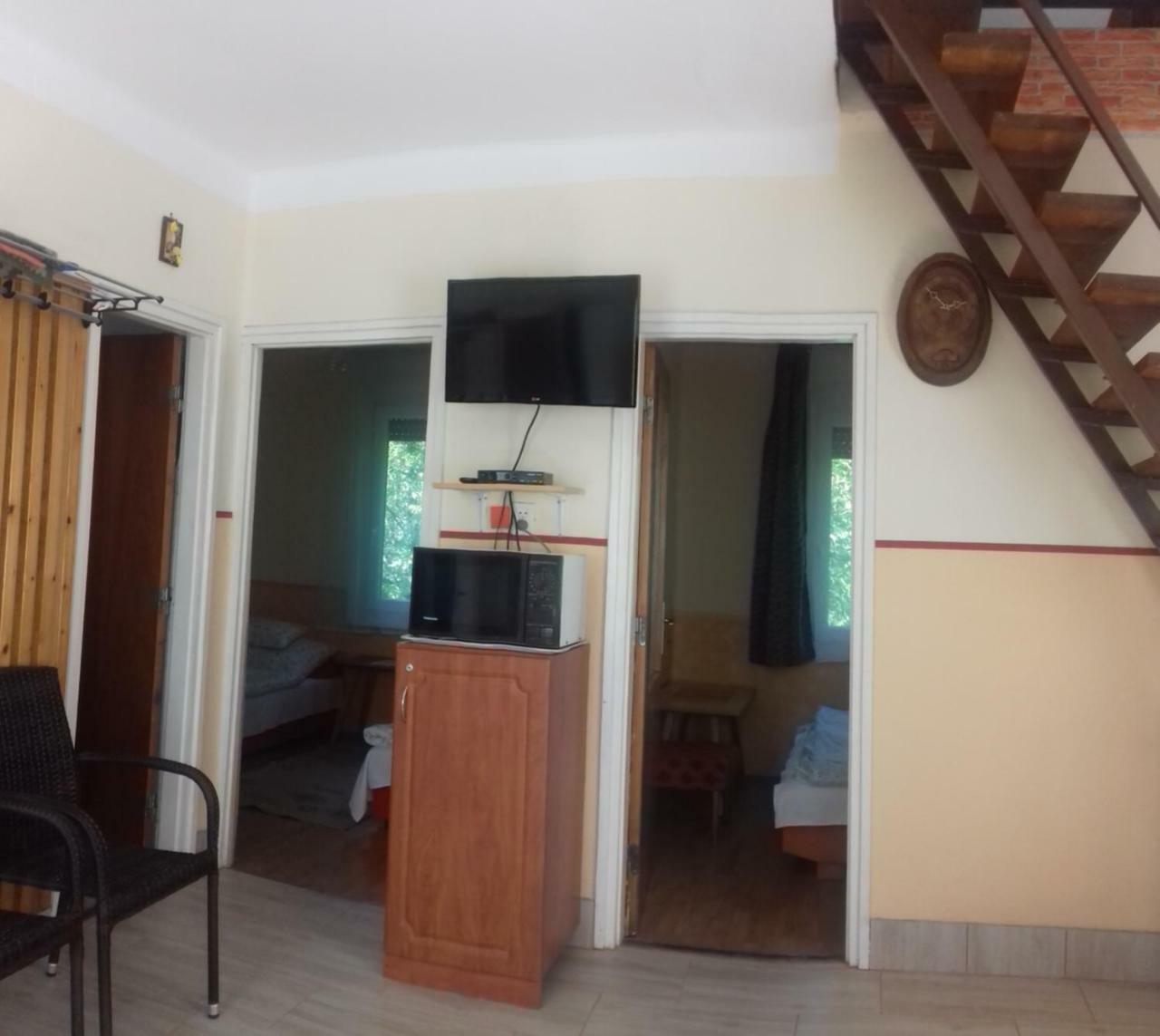 Arany Apartman Zsory Mezőkövesd Buitenkant foto
